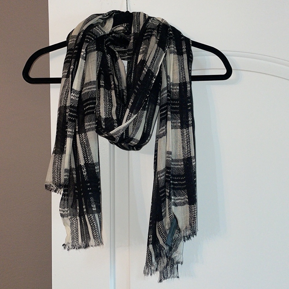 Scarf Bundle - Picture 3 of 7